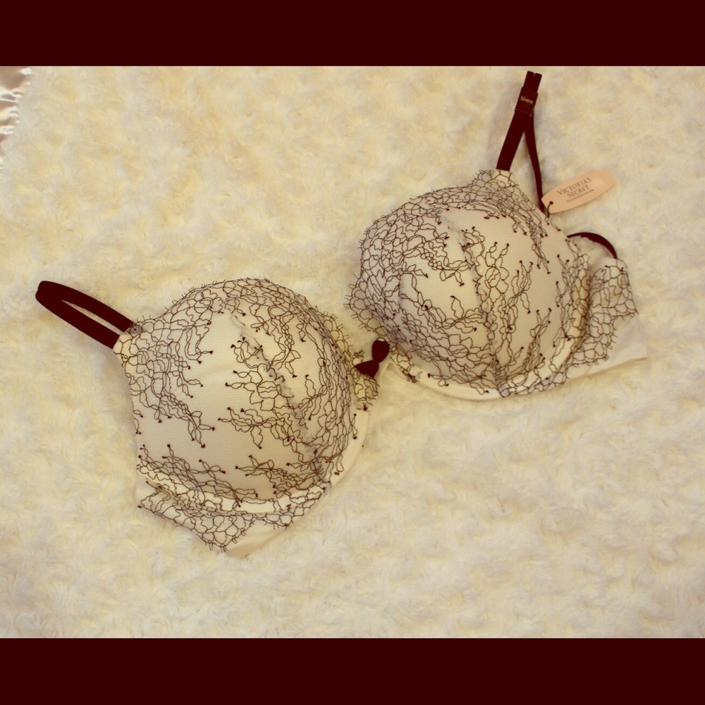 NWT Victoria’s Secret Very Sexy Push-Up Bra